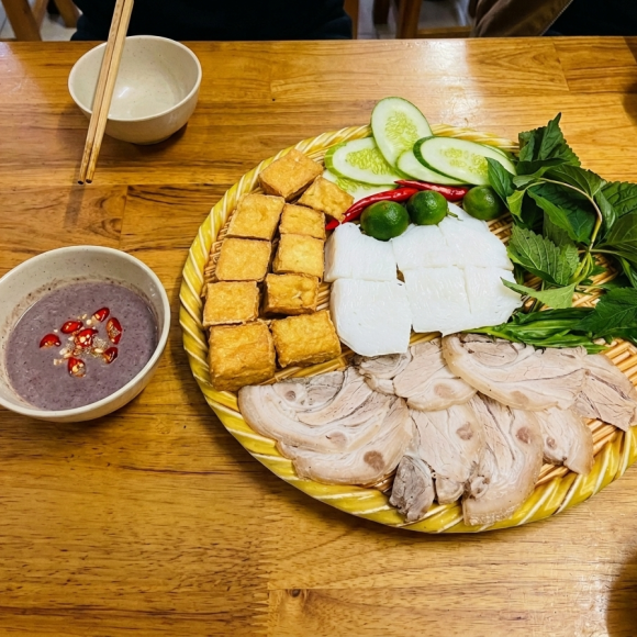 Bún Đậu Thịt
